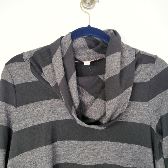 NWT LOFT Ann Taylor Long Sleeve Cowl Neck Black Gray Striped Dress Size Small - Picture 4 of 11